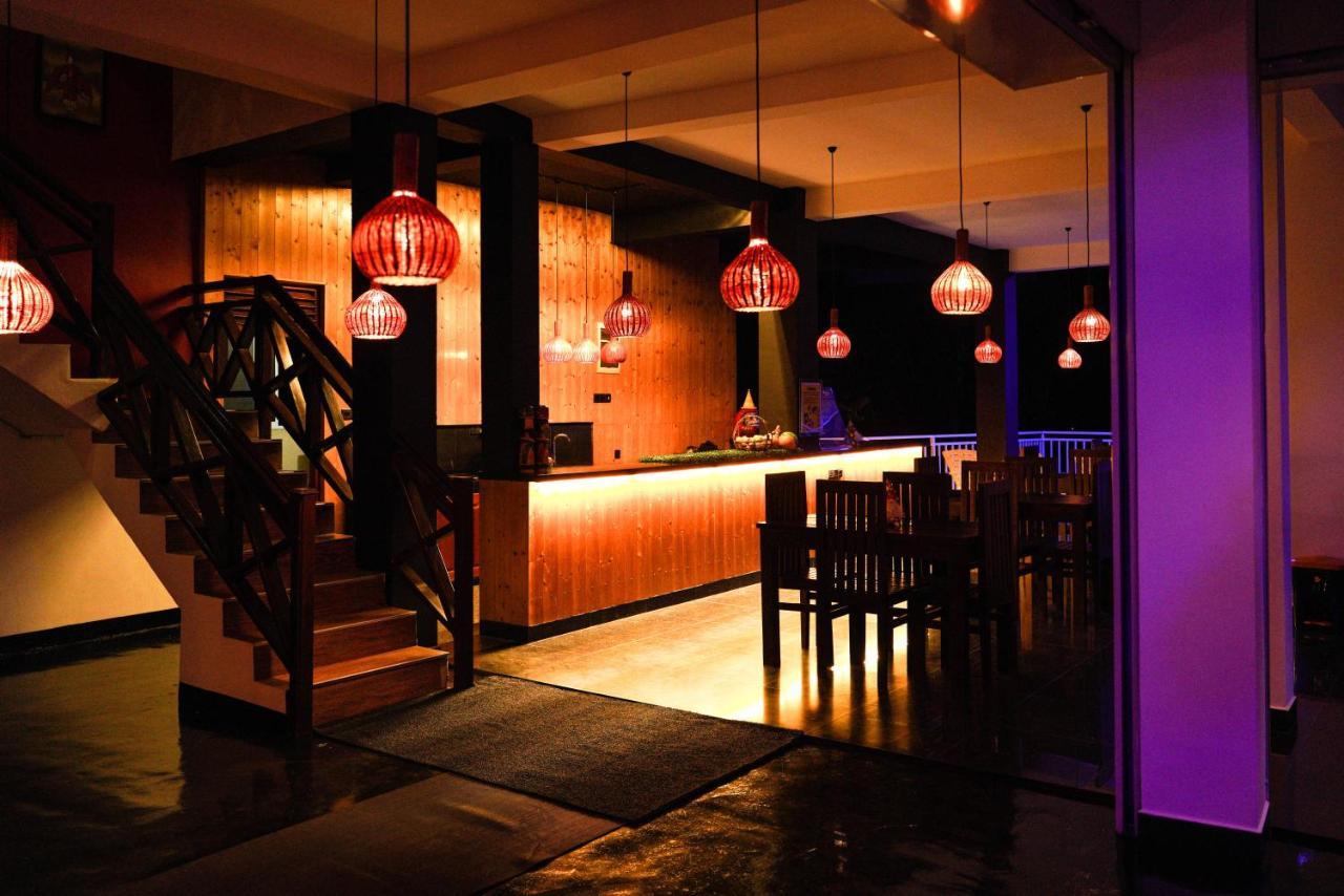 Adams Peak Inn Nallathanniya Zewnętrze zdjęcie