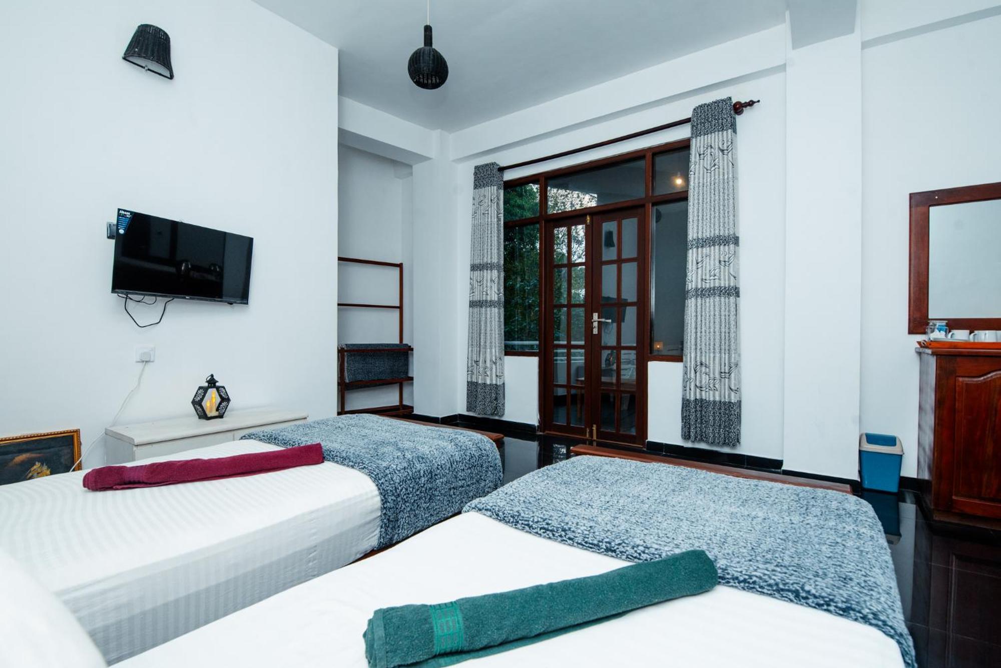Adams Peak Inn Nallathanniya Zewnętrze zdjęcie