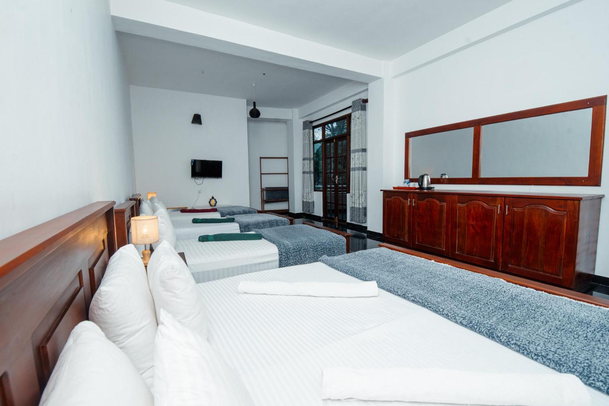 Adams Peak Inn Nallathanniya Zewnętrze zdjęcie