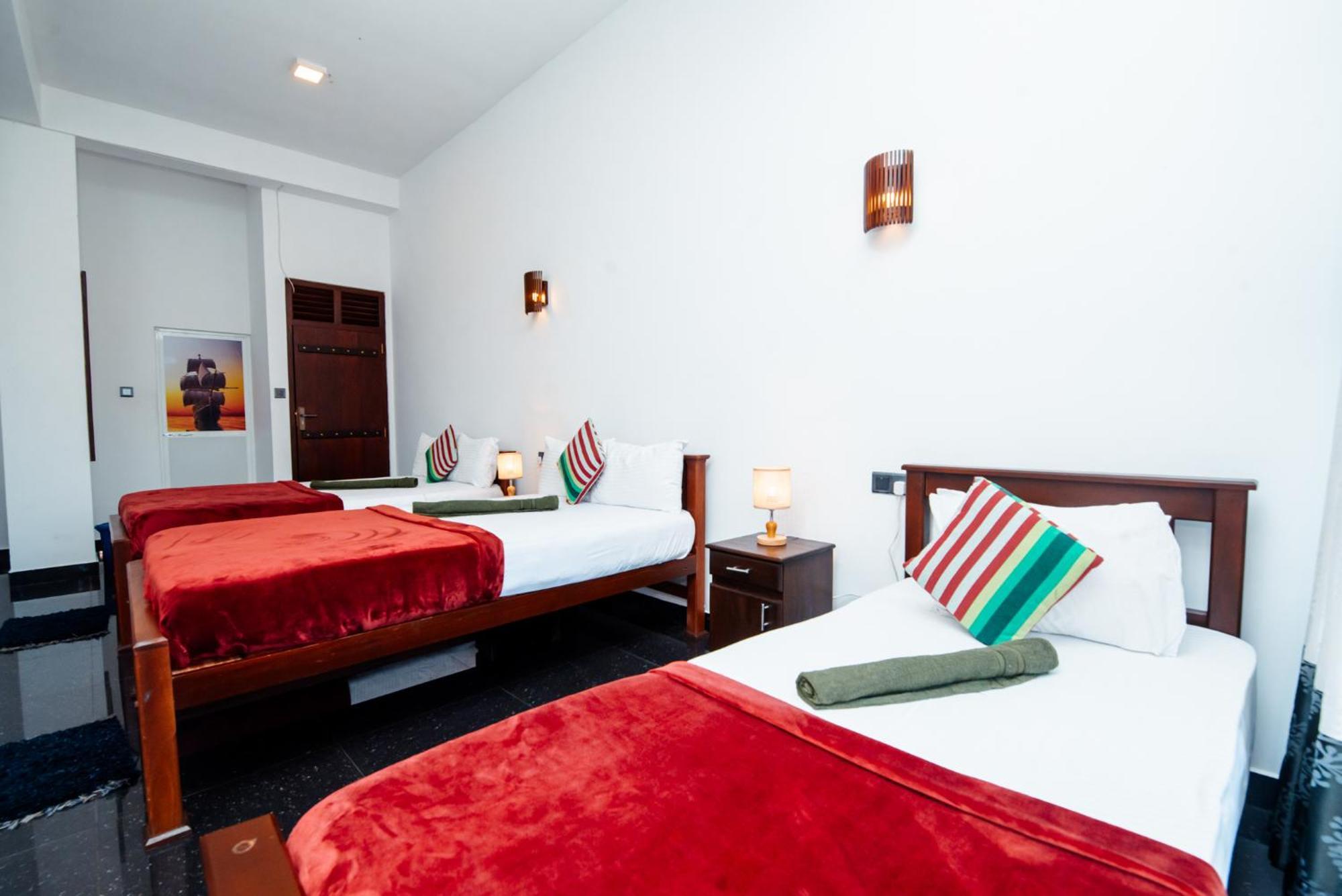 Adams Peak Inn Nallathanniya Zewnętrze zdjęcie
